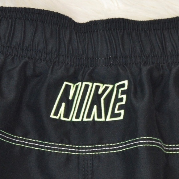 Nike Swim Trunks/Shorts, Black - Large, Pockets - Picture 3 of 10